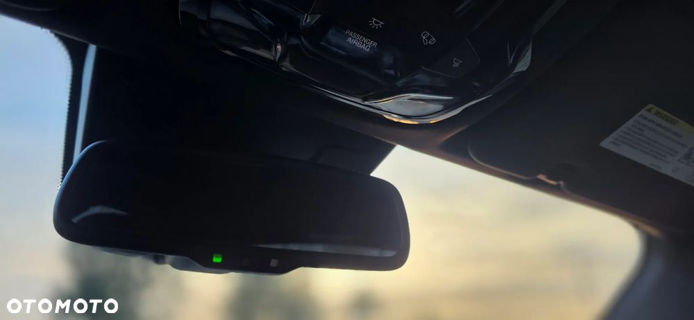 Alfa Romeo Stelvio 2.0 Turbo 16V AT8-Q4 Veloce Ti - 32