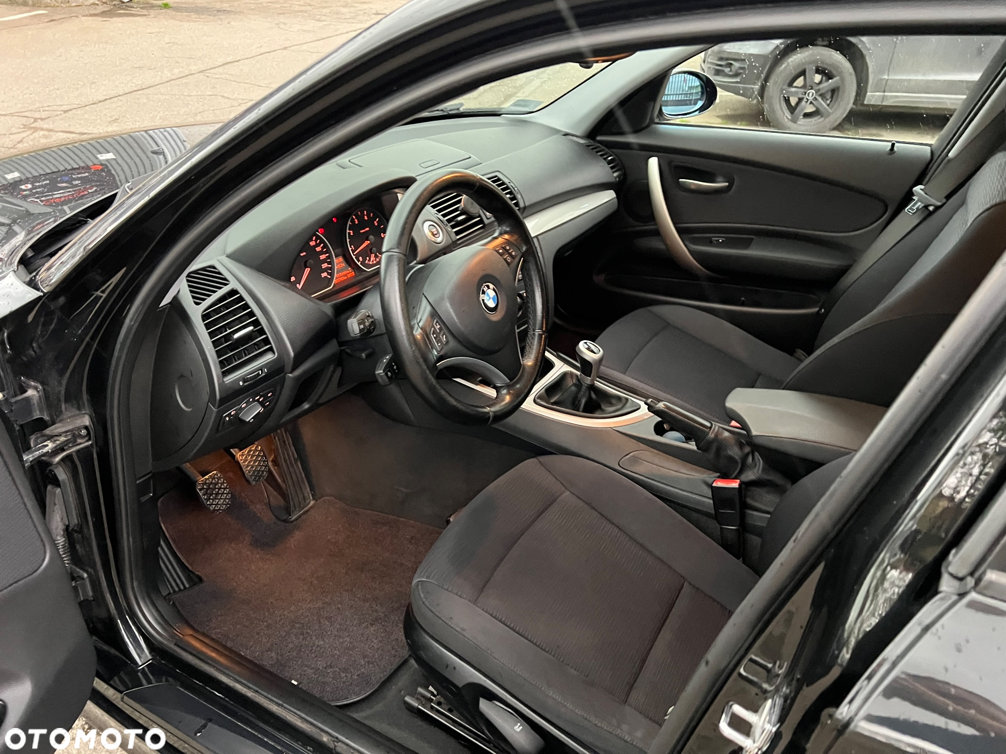 BMW Seria 1 116i - 10