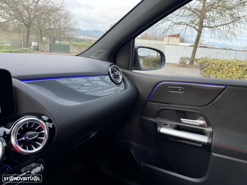 Mercedes-Benz B 250 e AMG Line - 25