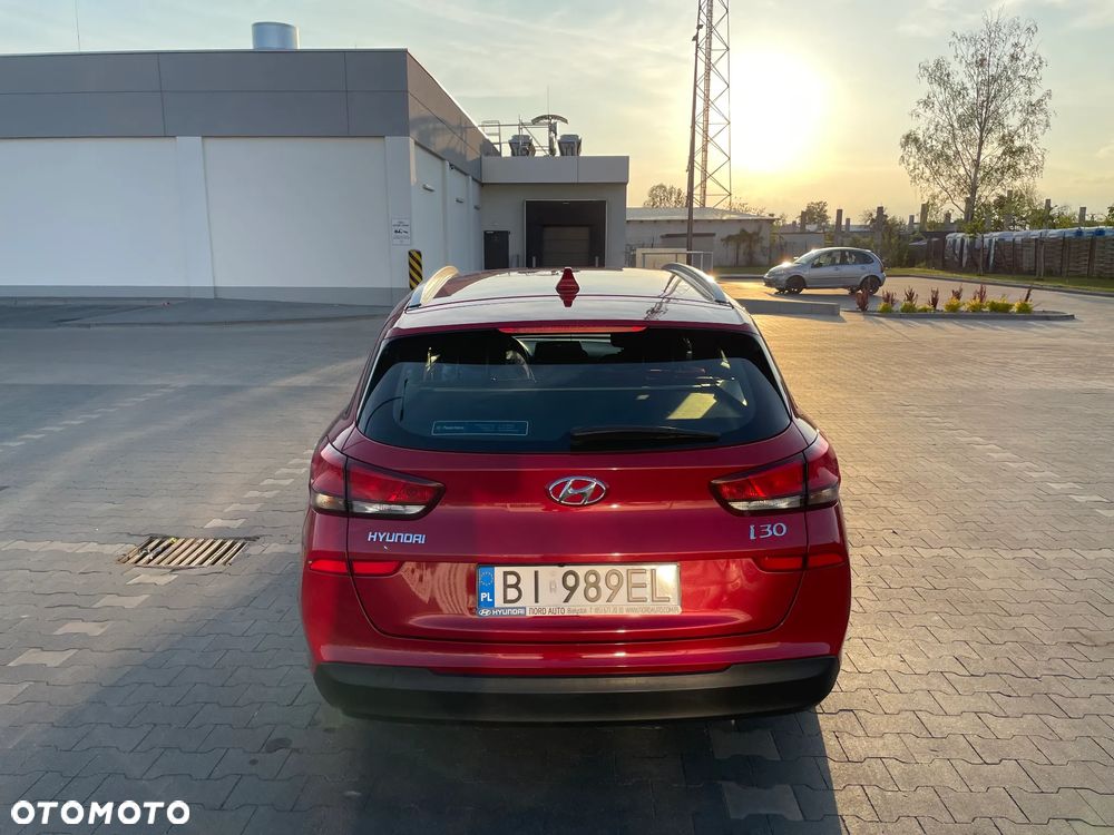 Hyundai i30 1.4 Classic + - 8