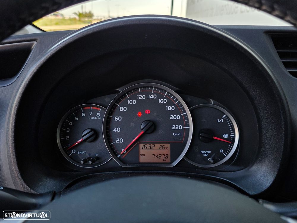 Toyota Yaris 1.33 VVT-i Comfort+P.Style - 42