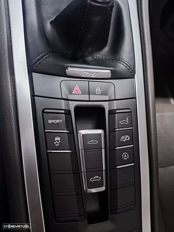 Porsche 718 Boxster 2.0 T - 29