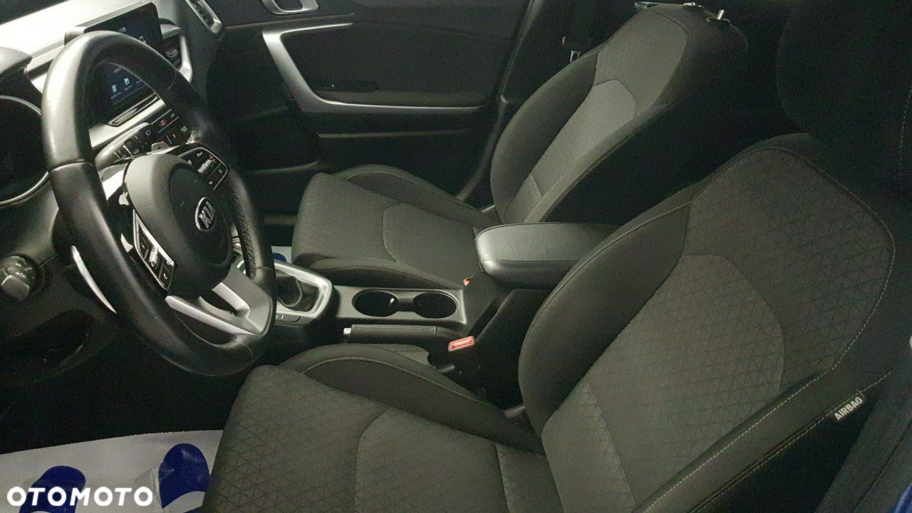 Kia Ceed - 21
