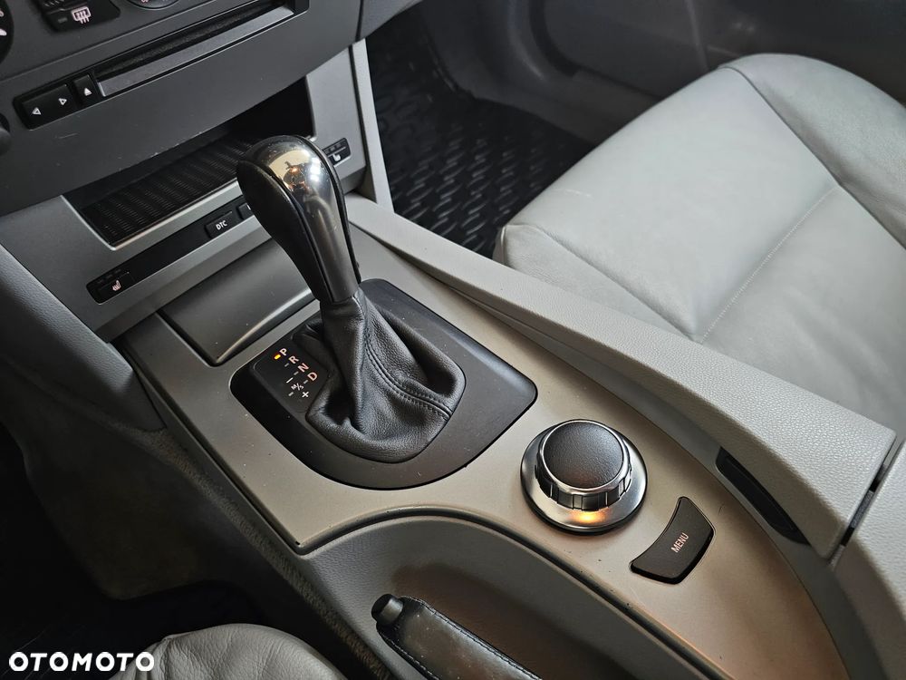 BMW Seria 5 530i - 31