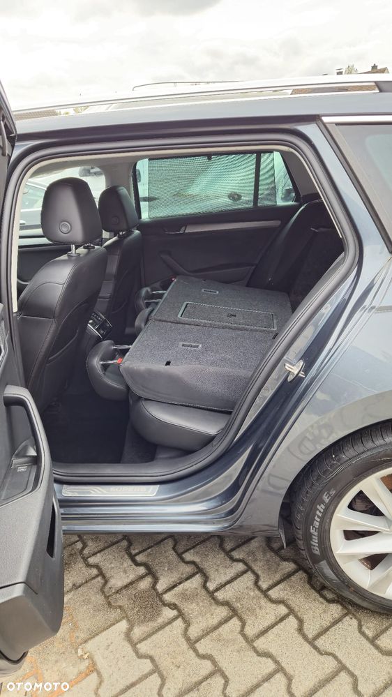 Skoda Superb 1.6 TDI DSG Ambition - 11