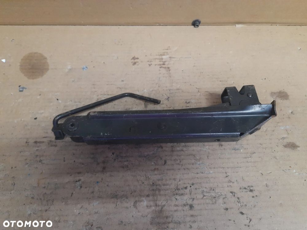 LEWAREK PODNOŚNIK SAMOCHODOWY - 3