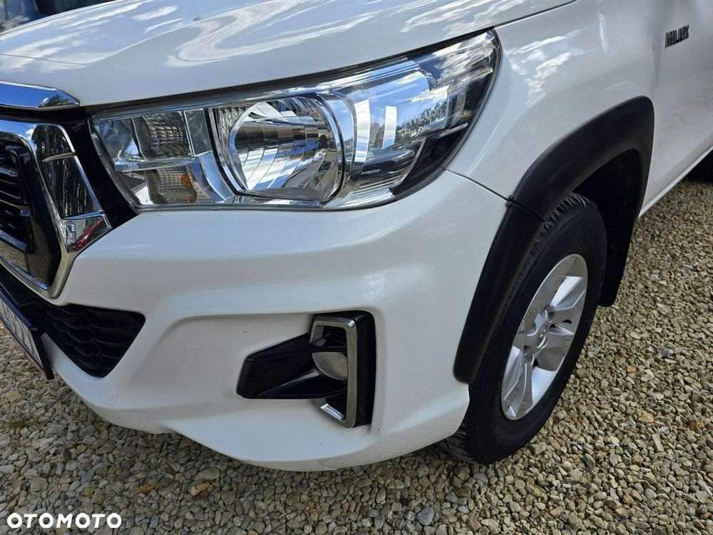 Toyota Hilux 2.4 D-4D Double Cab DL 4x4 - 26
