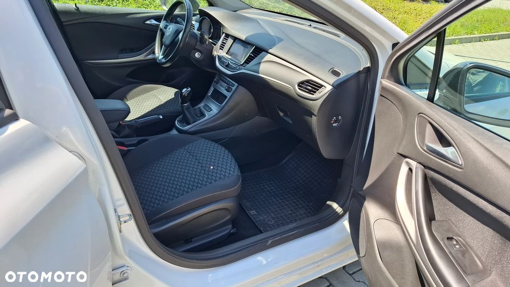 Opel Astra 1.2 T Edition S&S - 10
