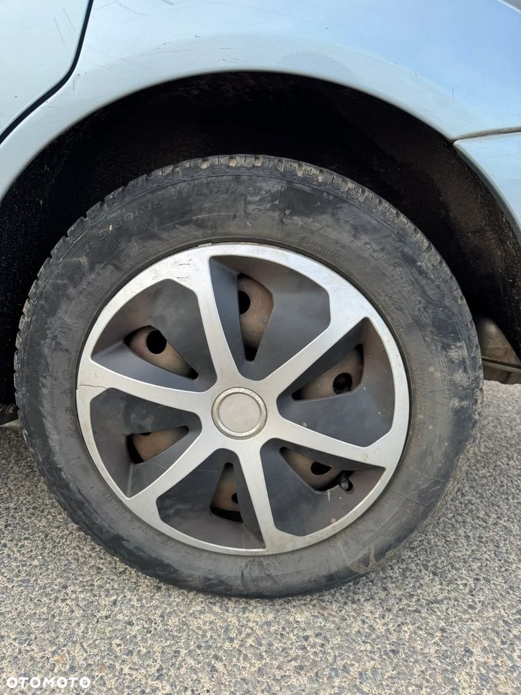 Ford Focus 1.8 Trend - 14