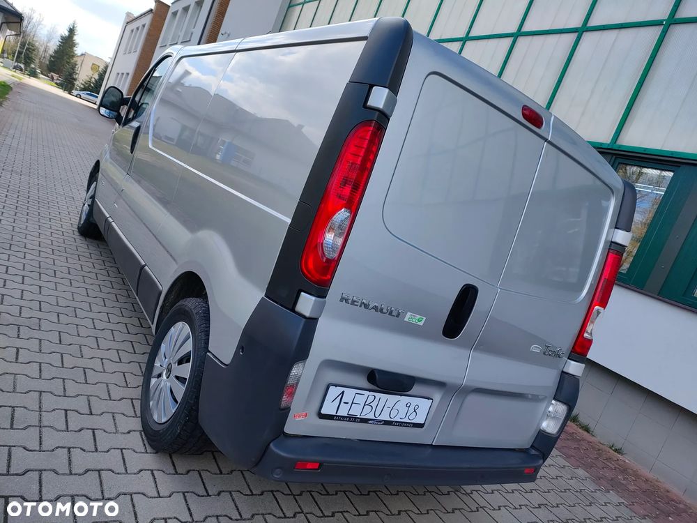 Opel Vivaro - 11