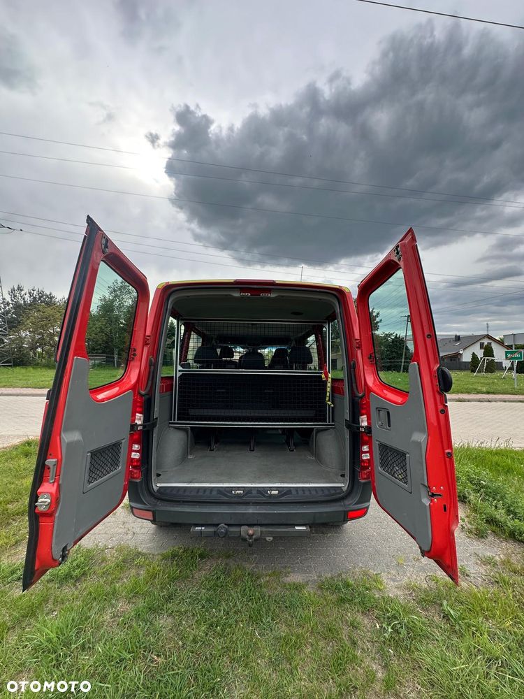 Mercedes-Benz Sprinter - 11