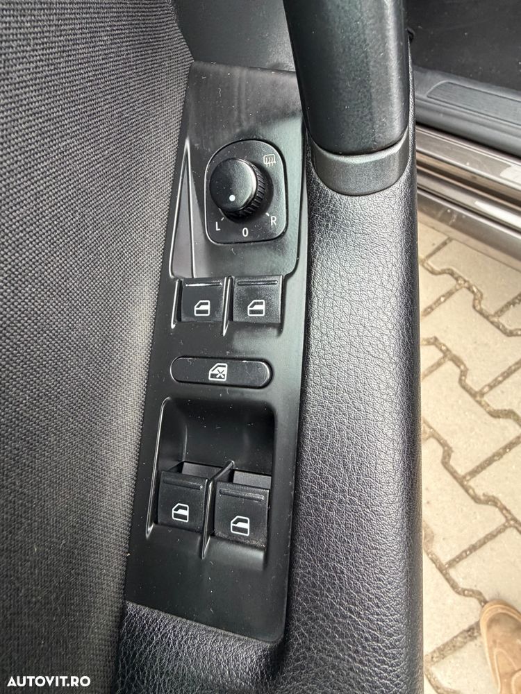 Volkswagen Passat 2.0 TDI BlueMotion Technology Business Edition - 20