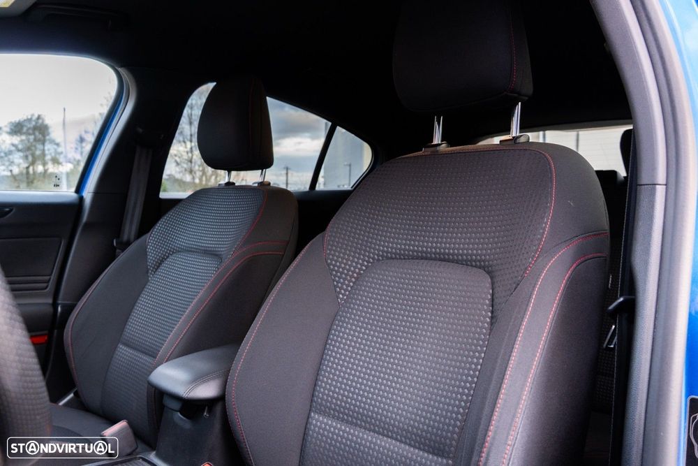 Ford Focus 1.0 EcoBoost MHEV ST-Line - 11