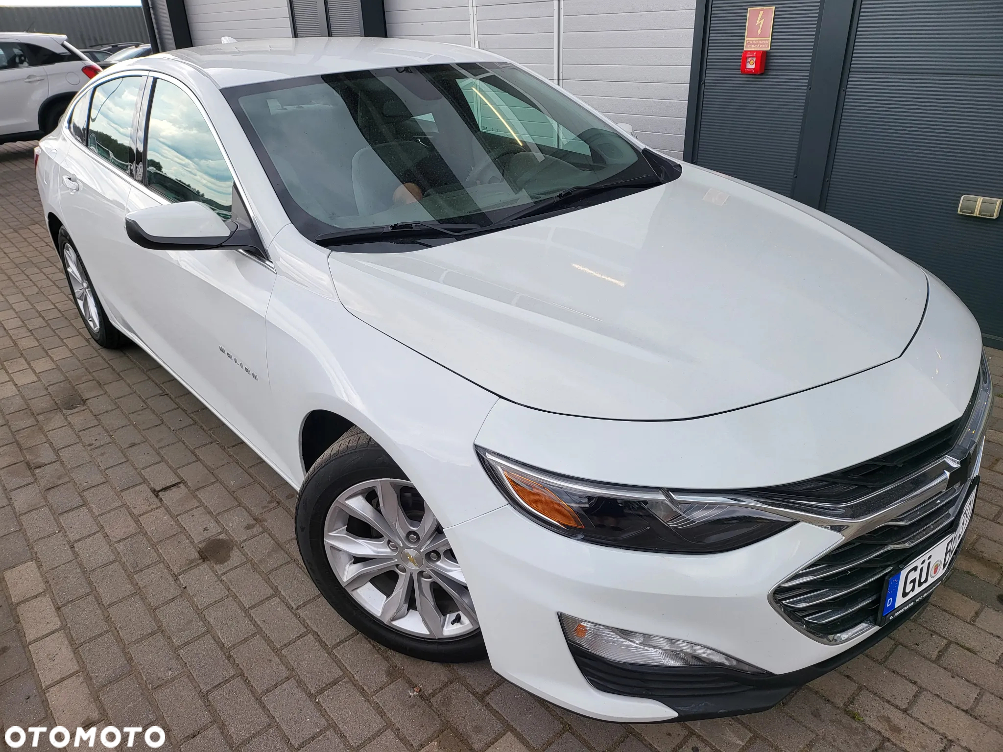 Chevrolet Malibu - 36
