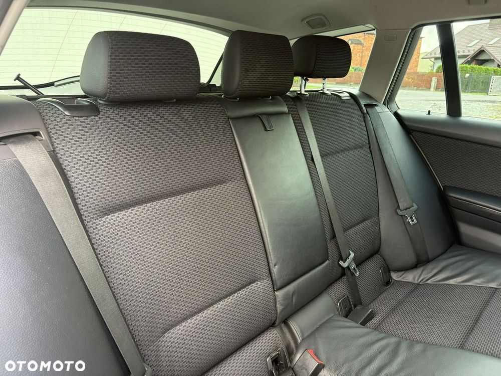 BMW Seria 3 320d - 19