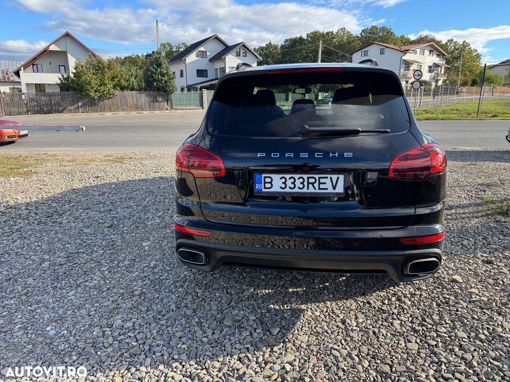 Porsche Cayenne Tiptronic S - 6