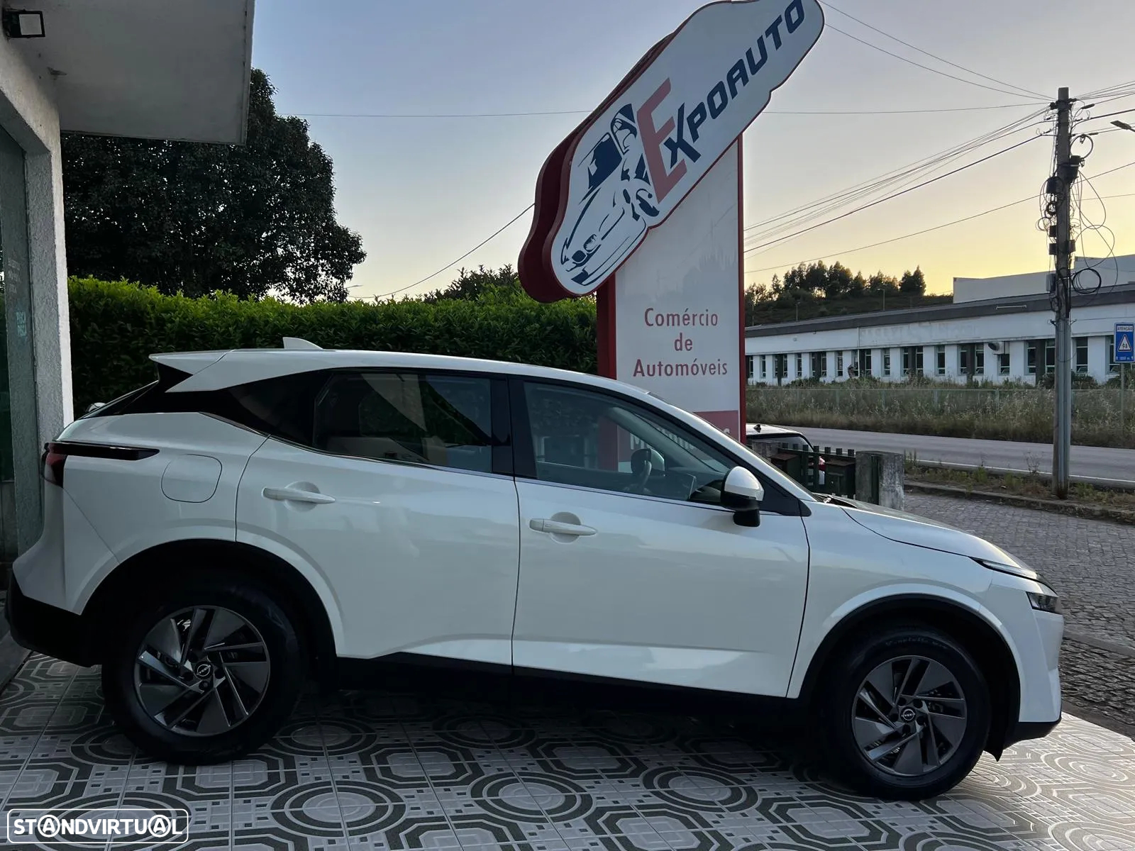 Nissan Qashqai 1.3 DIG-T Acenta LED+R - 29