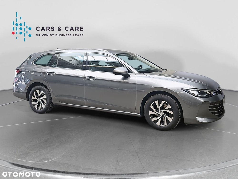 Volkswagen Passat - 29