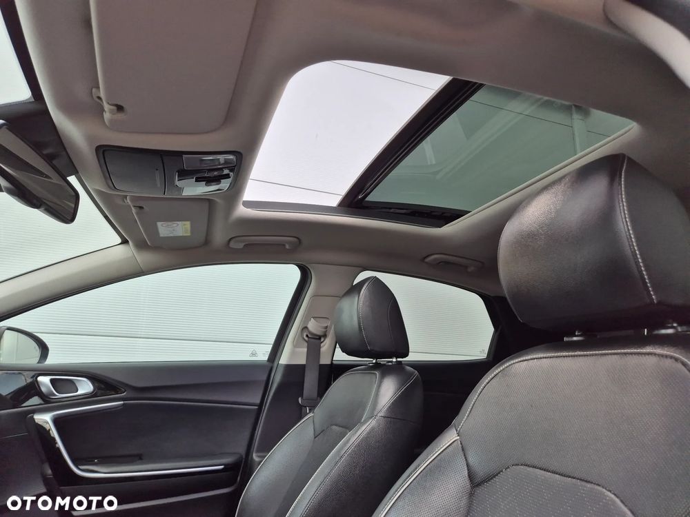 Kia XCeed 1.4 T-GDI OPF DCT7 PLATINUM EDITION - 20