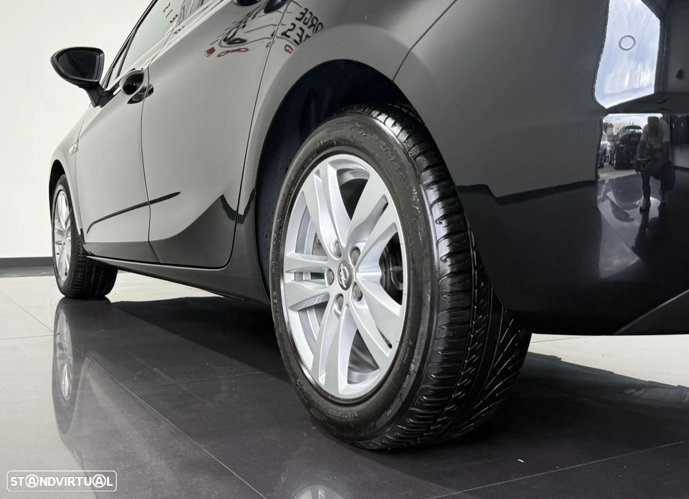 Opel Astra 1.2 T GS Line S/S - 45