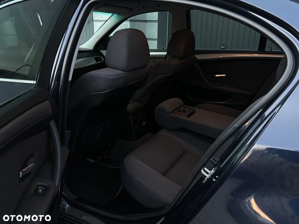 BMW Seria 5 520d Special Edition - 10