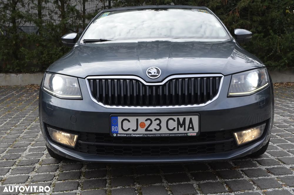 Skoda Octavia 1.2 TSI ACTIVE - 6