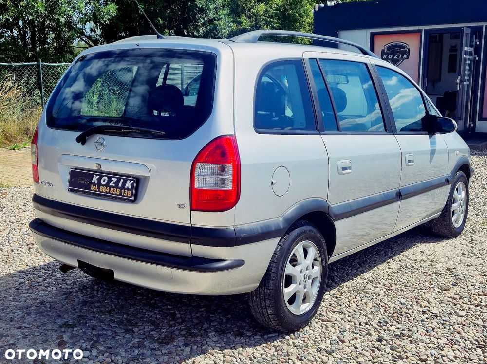 Opel Zafira 1.8 Elegance - 11
