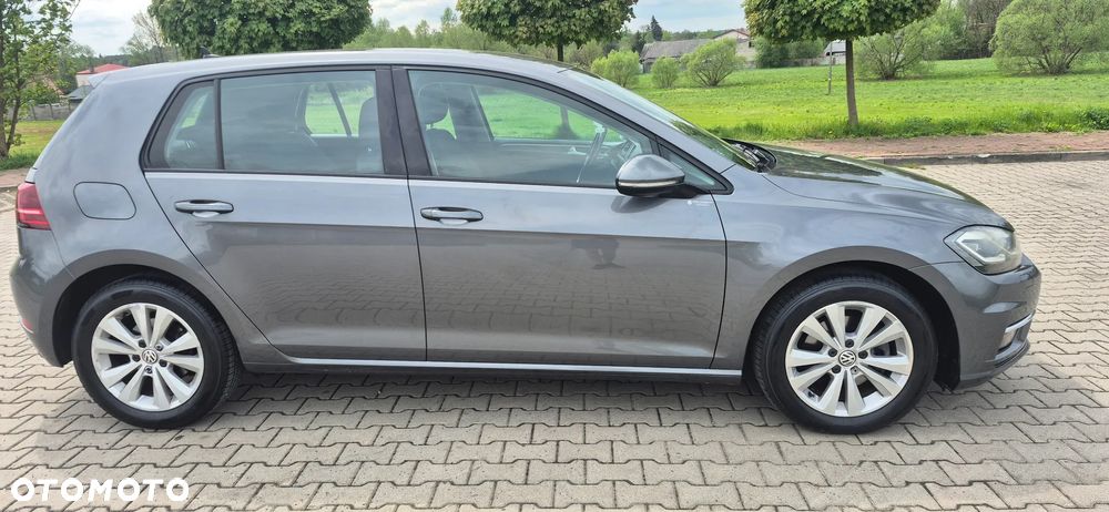 Volkswagen Golf - 24