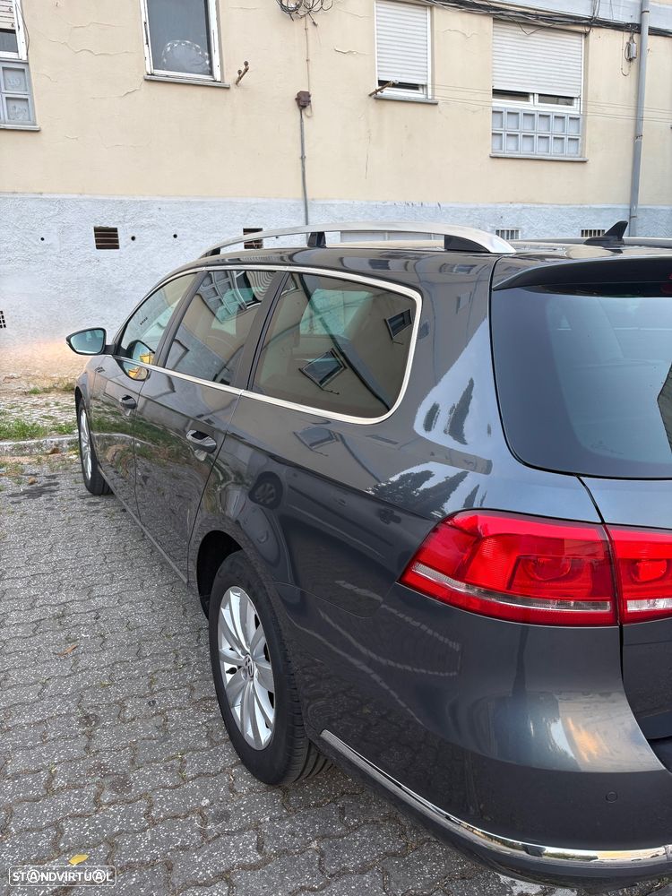 VW Passat Variant 1.6 TDI DPF BlueMotion Comfortline - 2