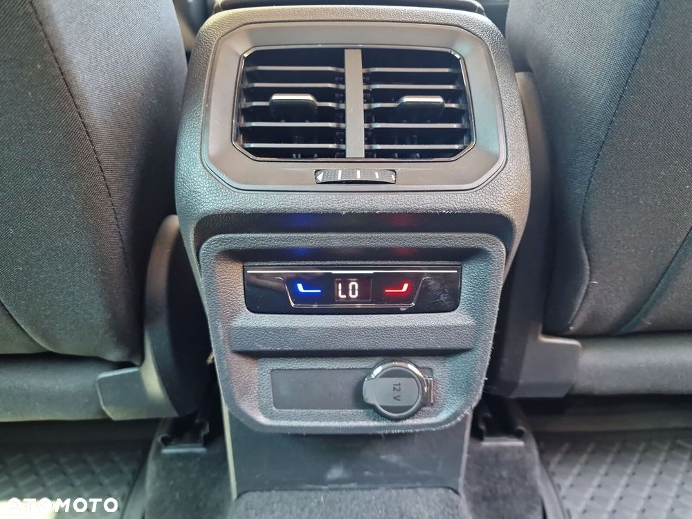 Volkswagen Tiguan - 26