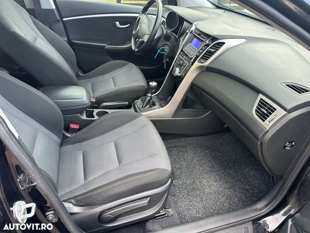 Hyundai i30 1.6 CRDI Comfort - 7