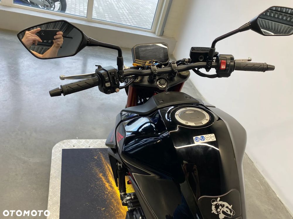 Honda Hornet - 16