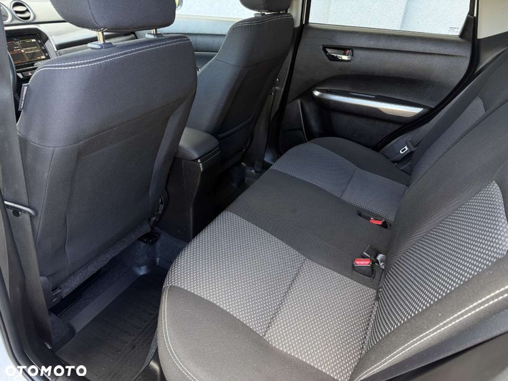 Suzuki Vitara - 31