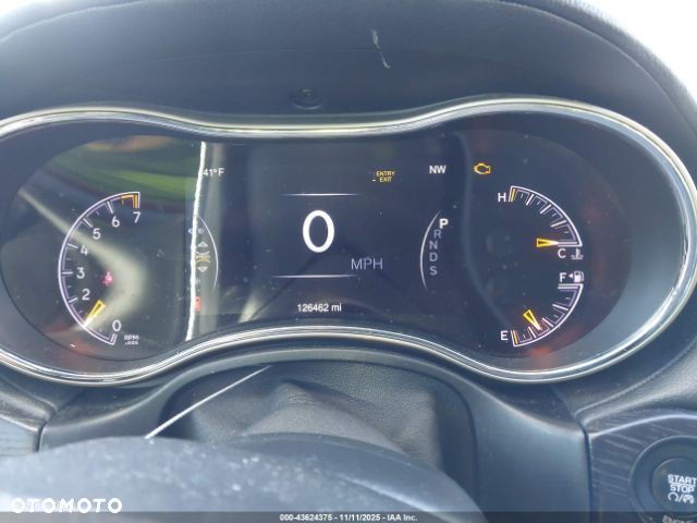 Jeep Grand Cherokee - 16