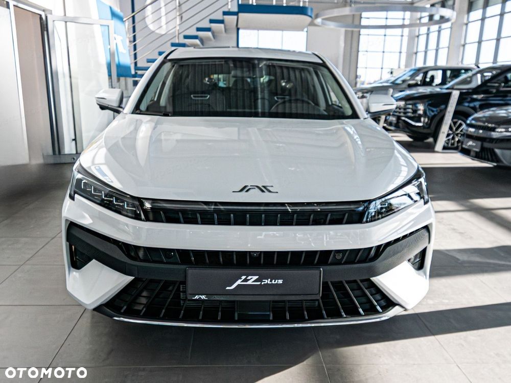 JAC J7 Plus CVT - 2