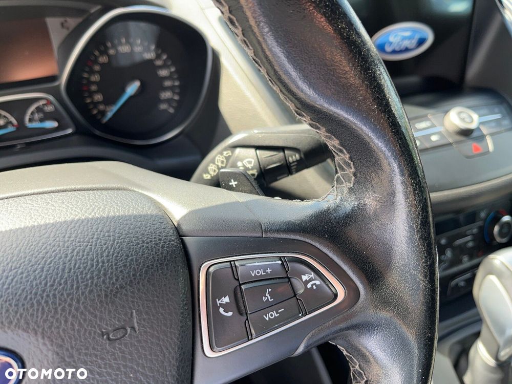 Ford Kuga - 29