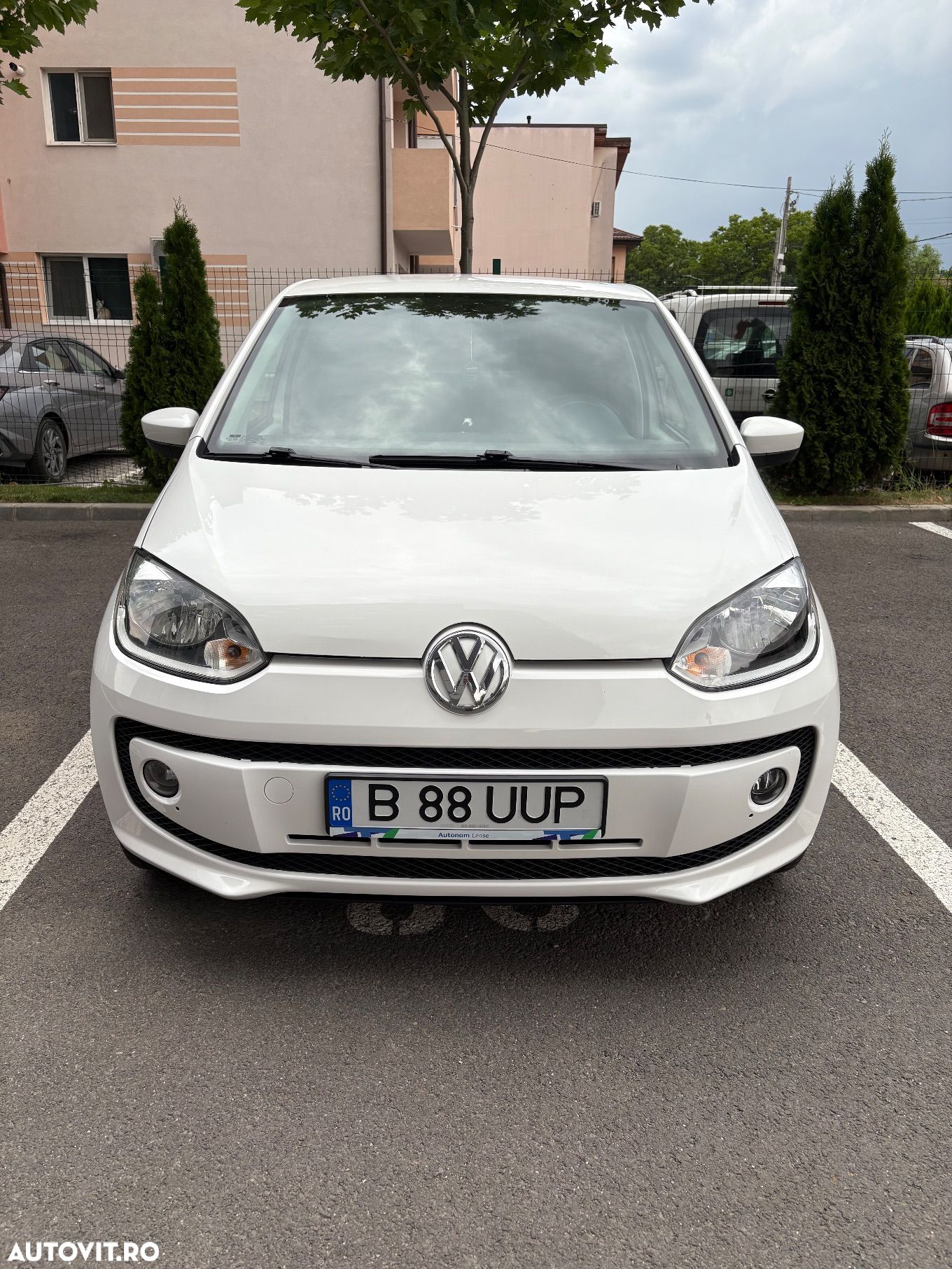 Volkswagen up! 1.0 High - 1