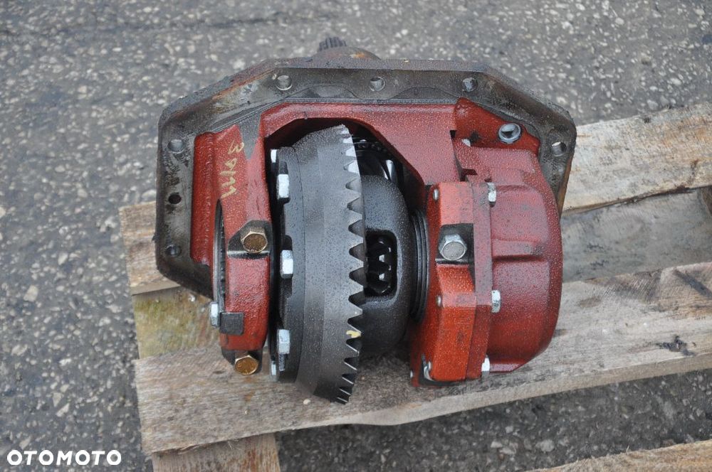 DYFERENCJAŁ WKŁAD MOSTU CASE JX100 NEW HOLLAND 5193611 - 1