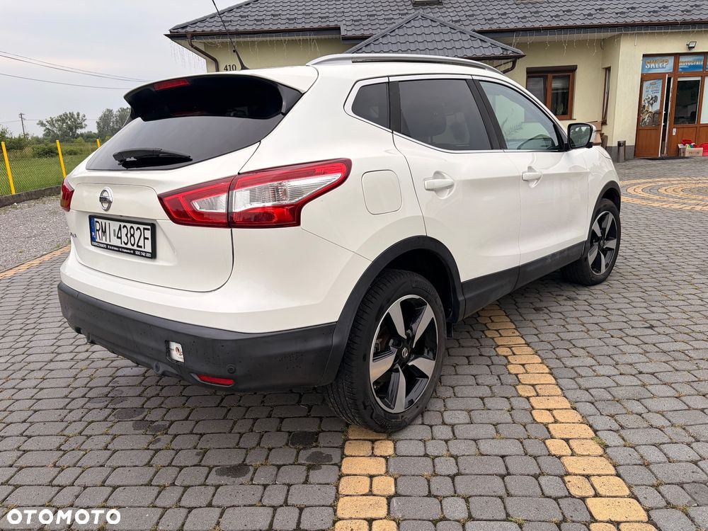 Nissan Qashqai 1.2 DIG-T Tekna EU6 - 4