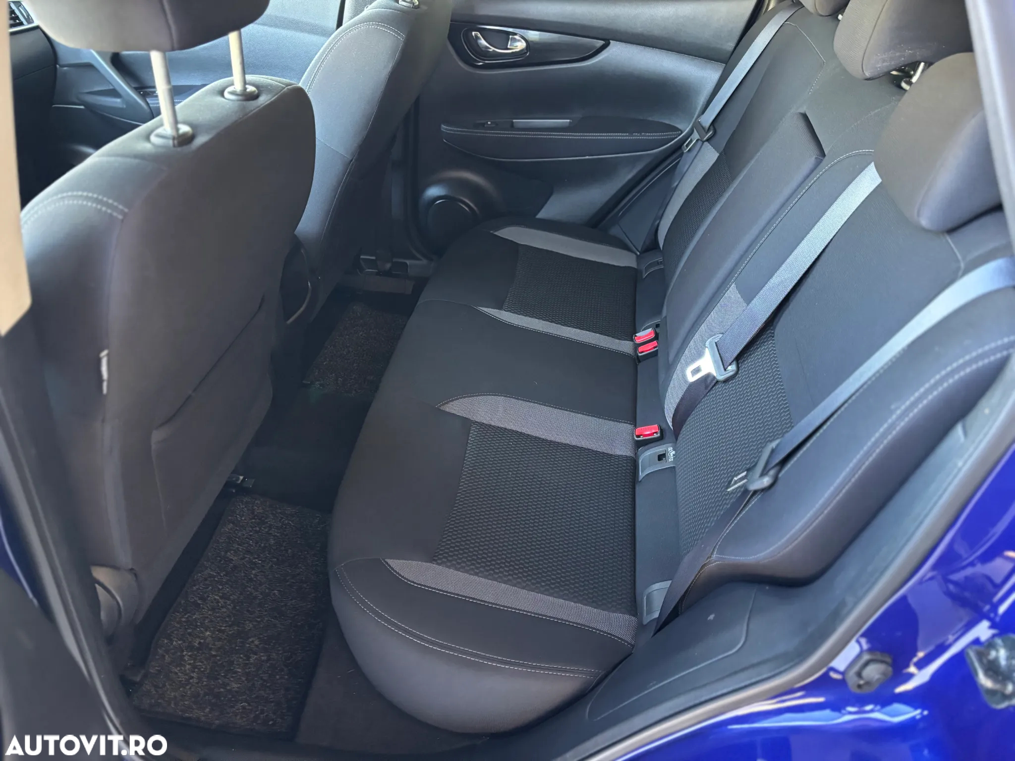 Nissan Qashqai 1.5 DCI N-CONNECTA - 37