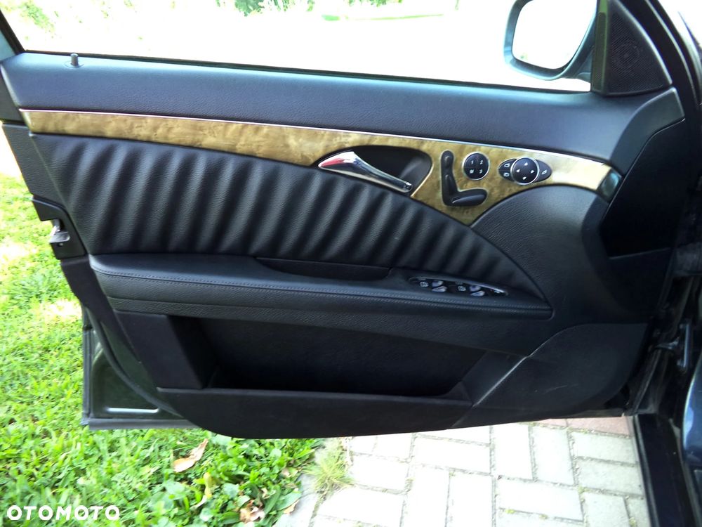 Mercedes-Benz Klasa E 280 CDI 4-Matic T Avantgarde - 6