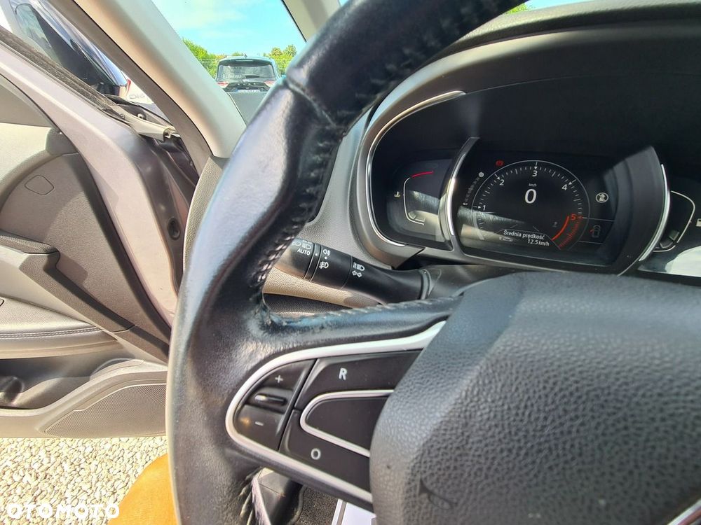 Renault Scenic 1.5 dCi Life - 18