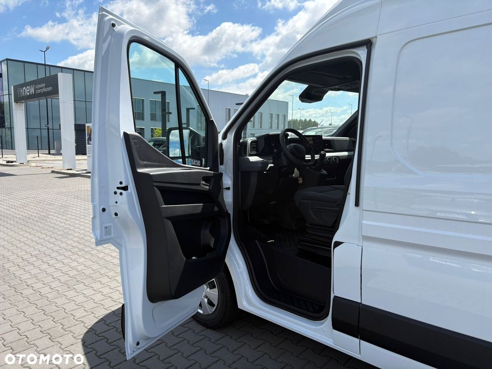 Renault Master Furgon RWD L4H3 170 KM - 11