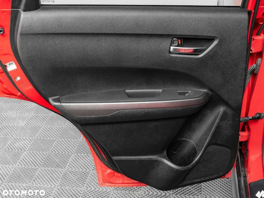 Suzuki Vitara - 25