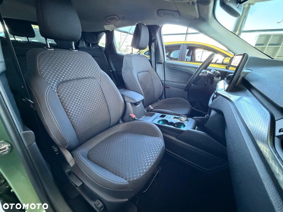 Ford Kuga - 17