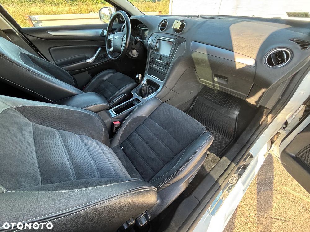Ford Mondeo - 9