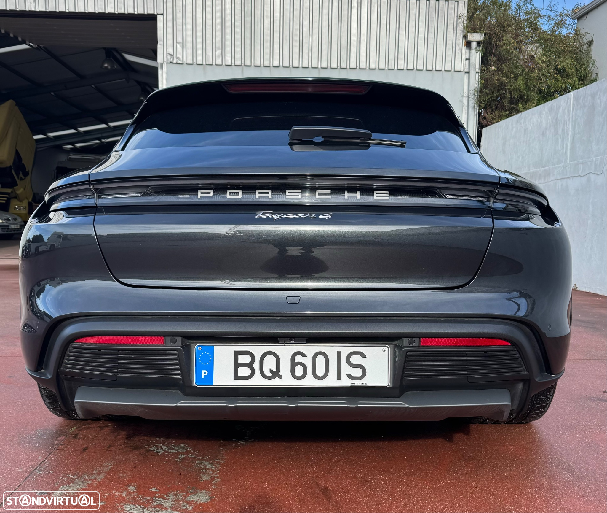 Porsche Taycan Cross Turismo 4 - 12