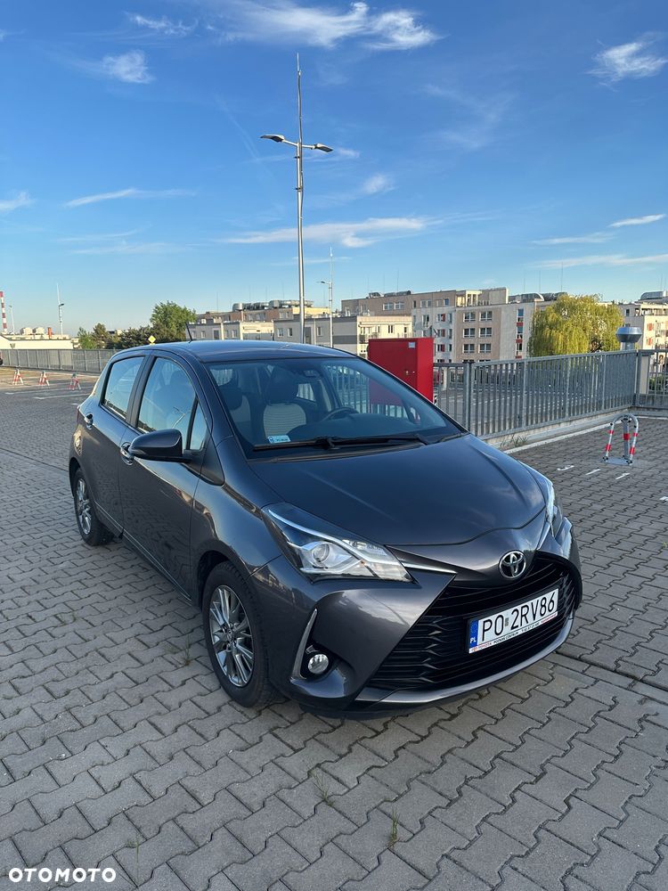 Toyota Yaris 1.5 Premium - 2