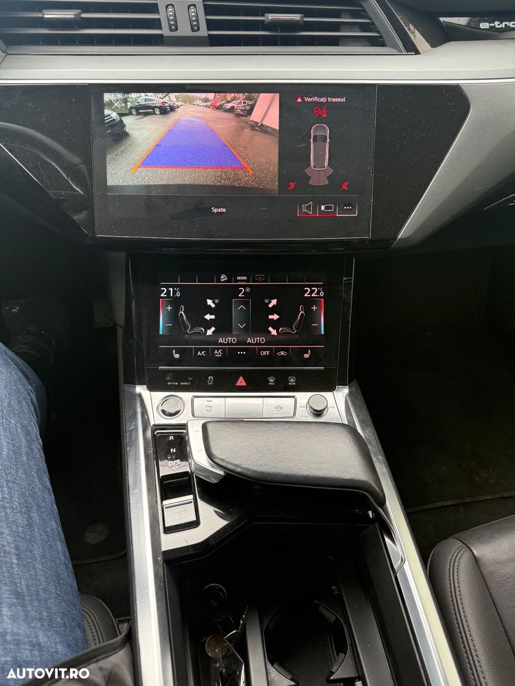 Audi e-tron - 15