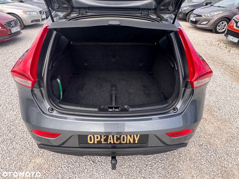 Volvo V40 D2 Kinetic - 33